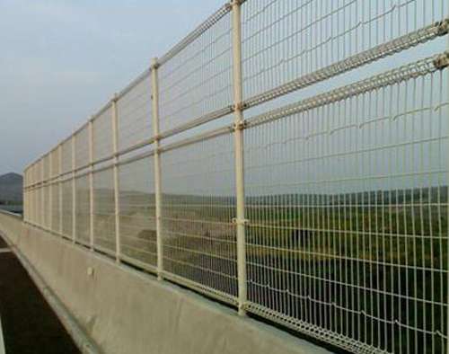 公路護欄網(wǎng)